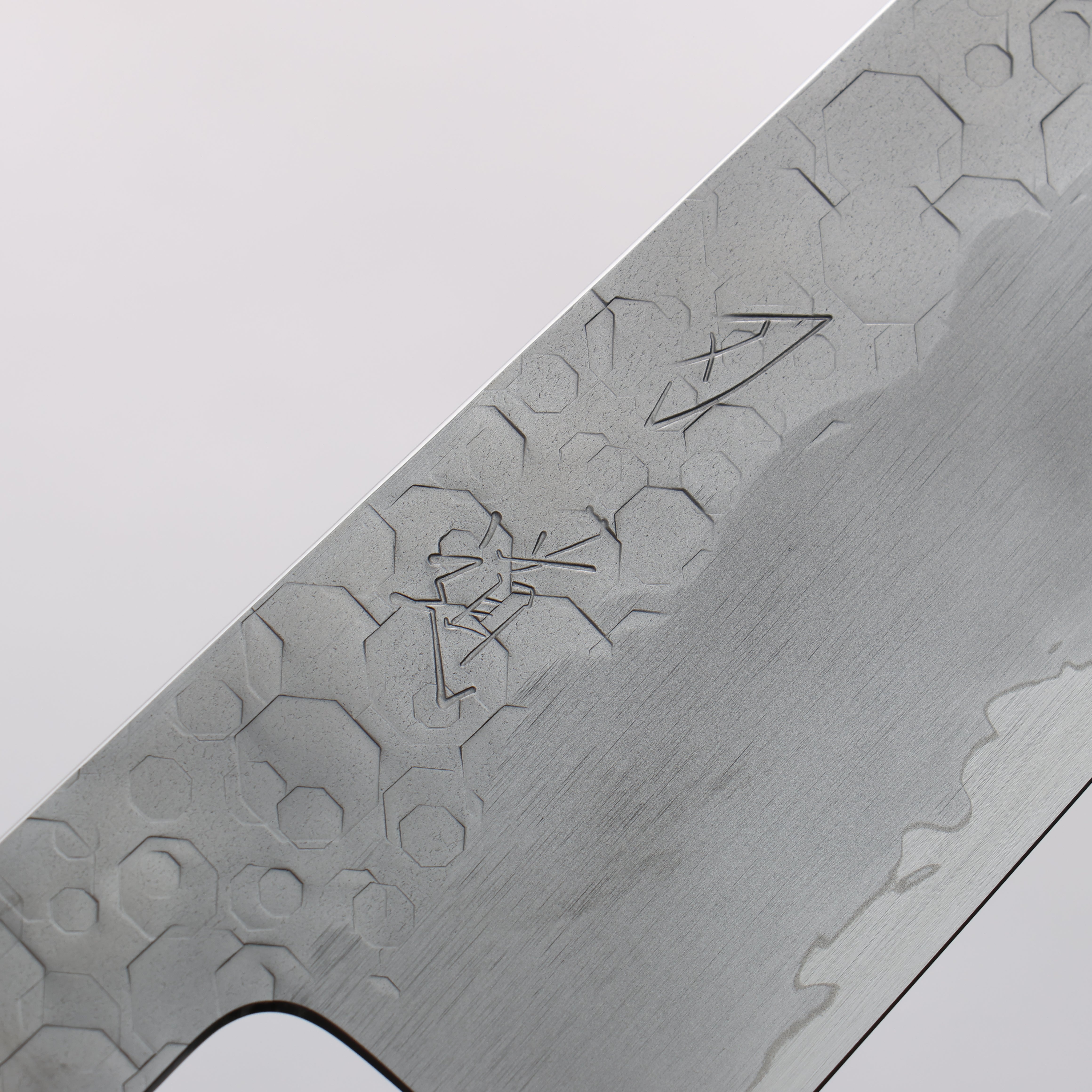 刃道 潮騒 SG2 鎚目 切付牛刀 210mm 橡木 握把 - 清助刃物