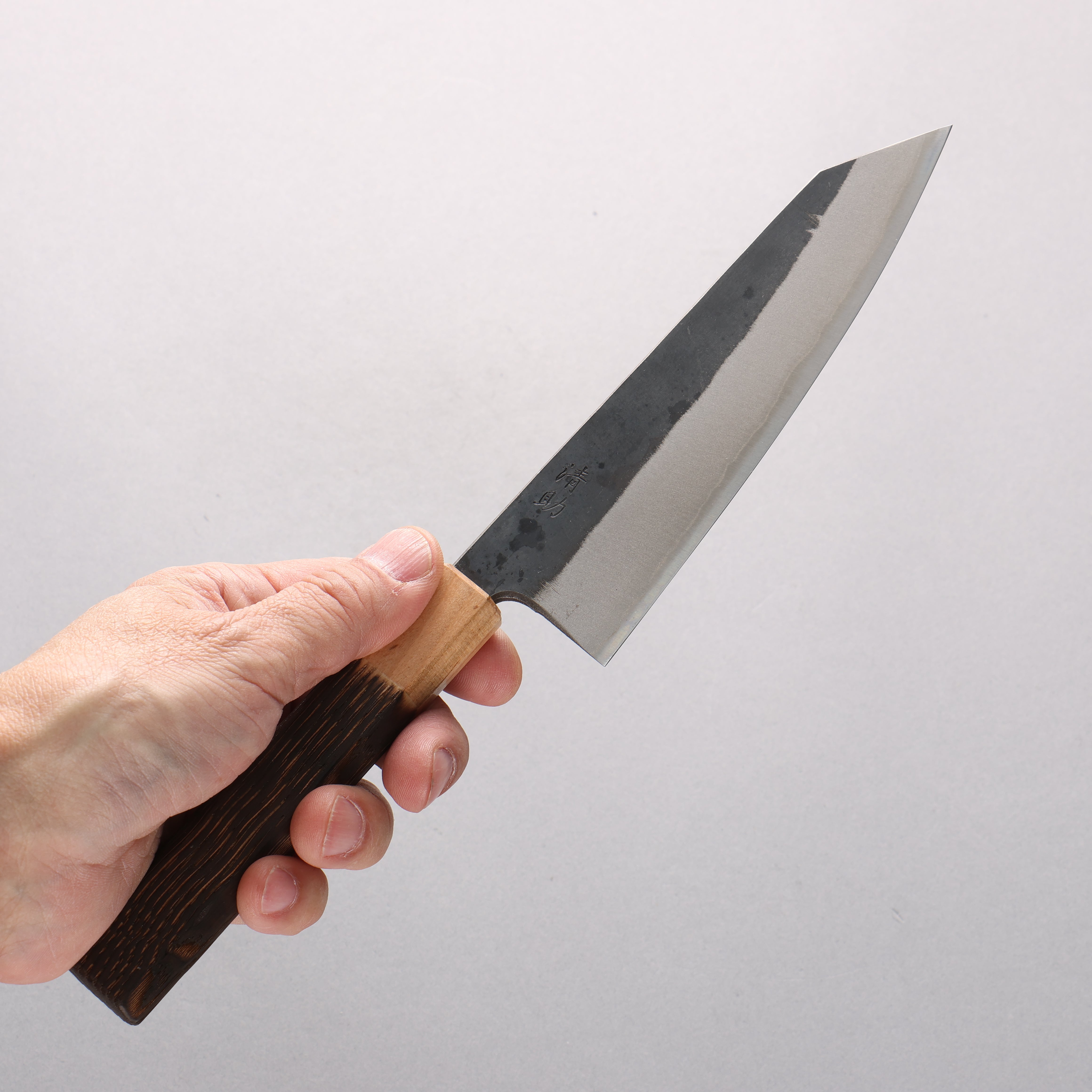 清助 青鋼二號 黑打 小文化刀 150mm 燒栗木（口輪：櫻花木） 握把 - 清助刃物